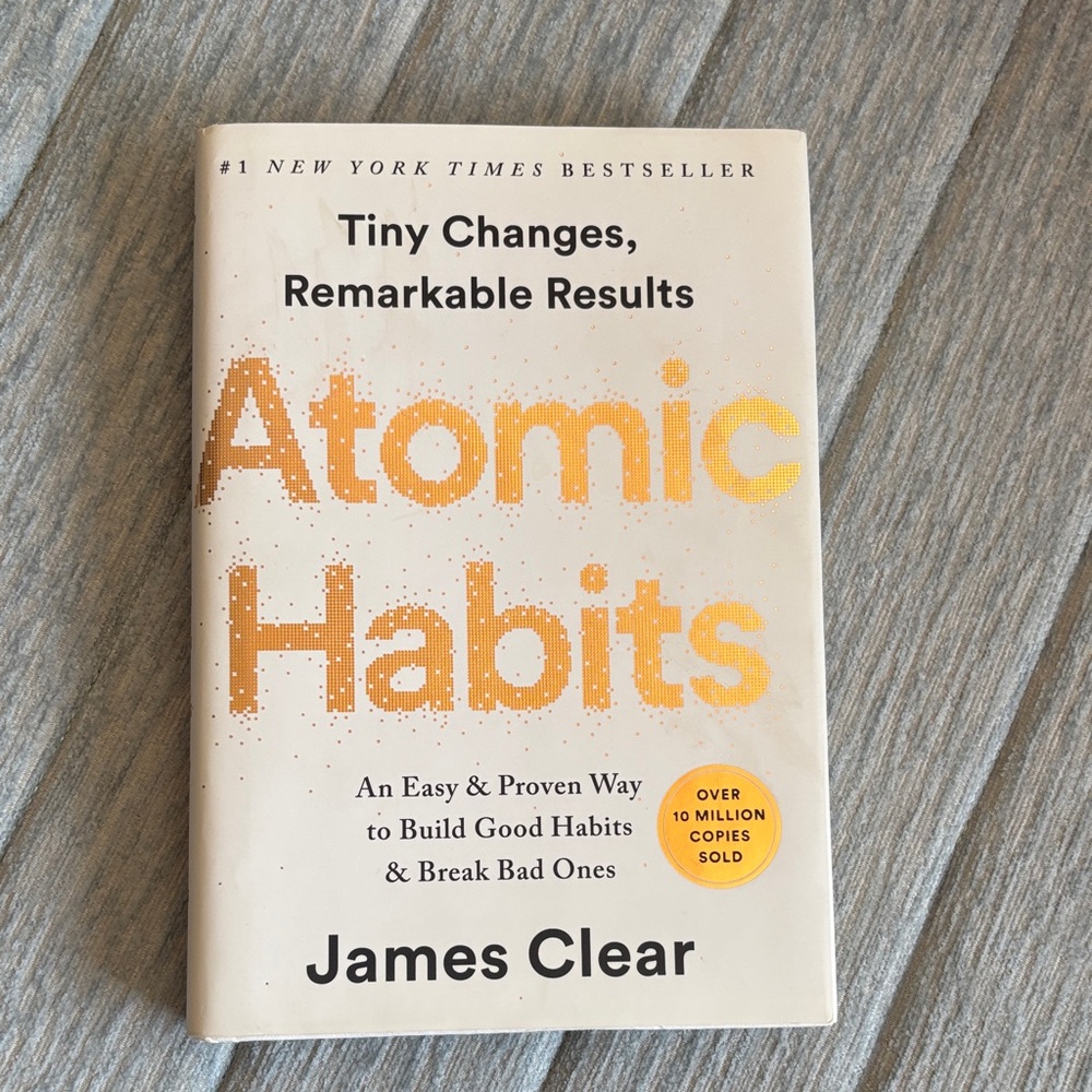 Atomic Habits by James Clear - Transformative Self-Help Book